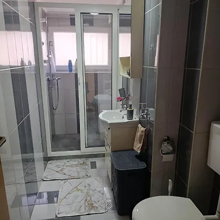 Apartment 4a